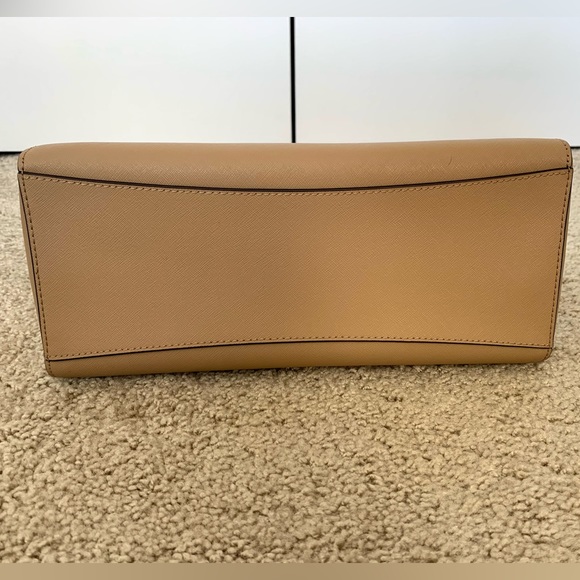 Michael Kors Walsh Medium Multifunction (MF) Saffiano Leather Tote - Camel - Picture 8 of 11